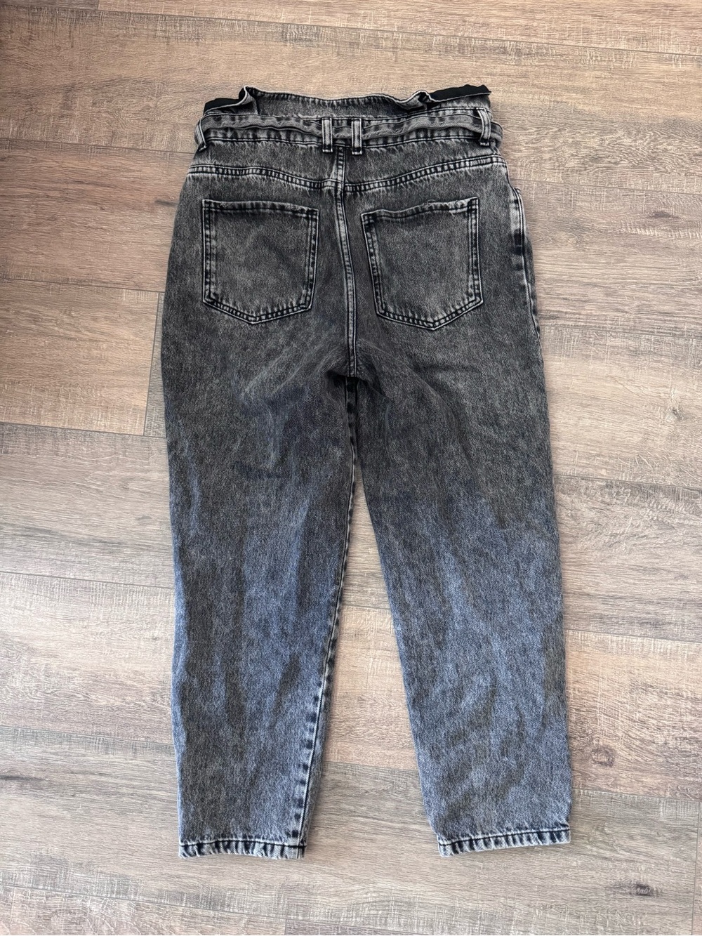 We The Free • High Waisted Jeans • Tie Waist • High Rise • Black Washed • 28 - Picture 12 of 12